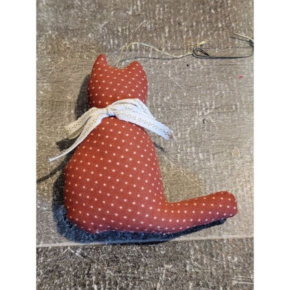 Plush red polka dot bow cat kitten ornament Xmas decor - Picture 1 of 3